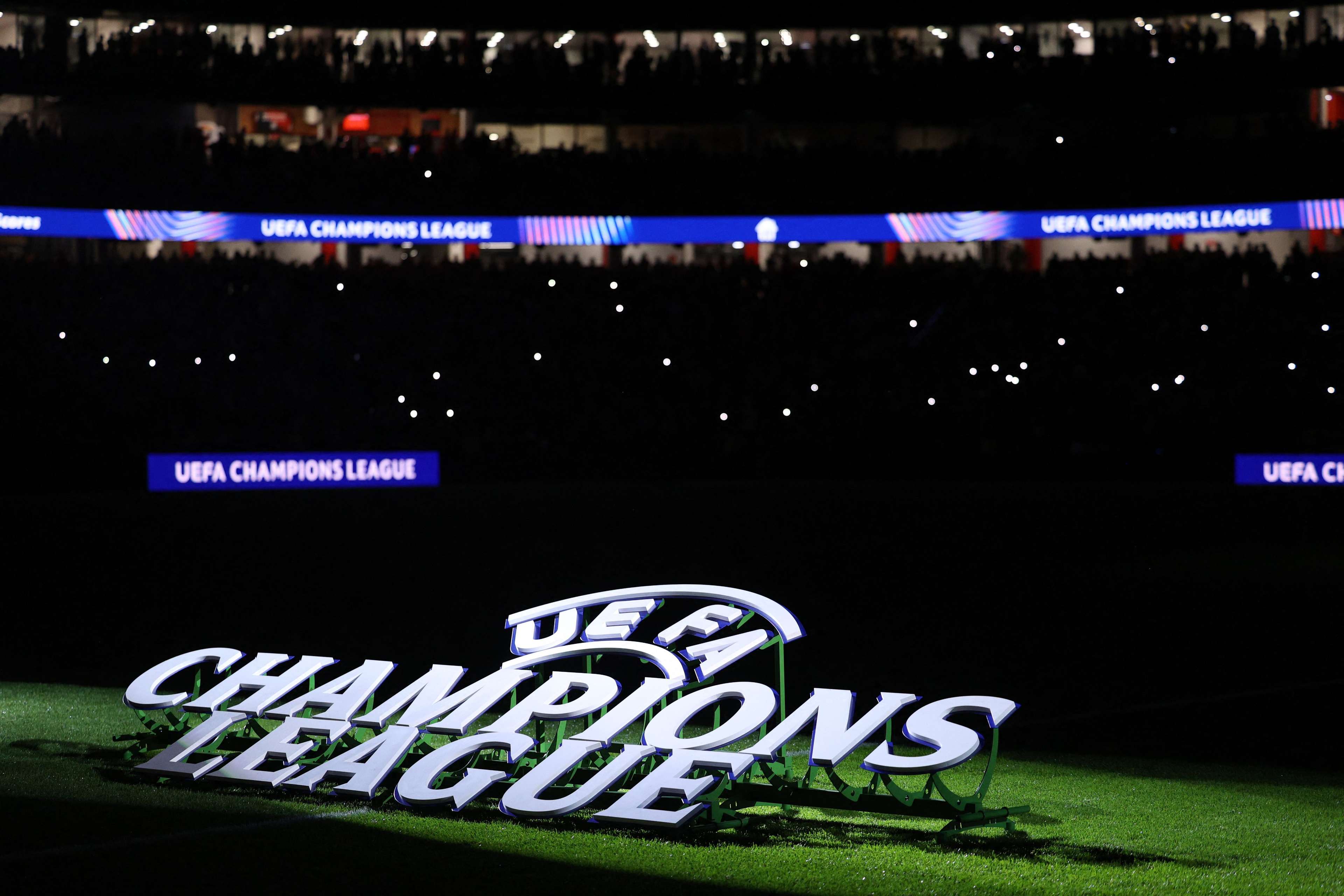 時挺身而出 時挺身而出